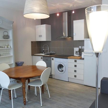 Cosy Flat Market Apartment Ла Рошел Екстериор снимка