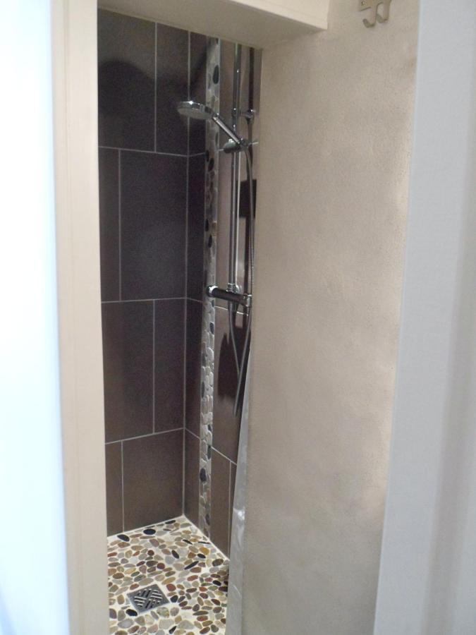 Cosy Flat Market Apartment Ла Рошел Екстериор снимка