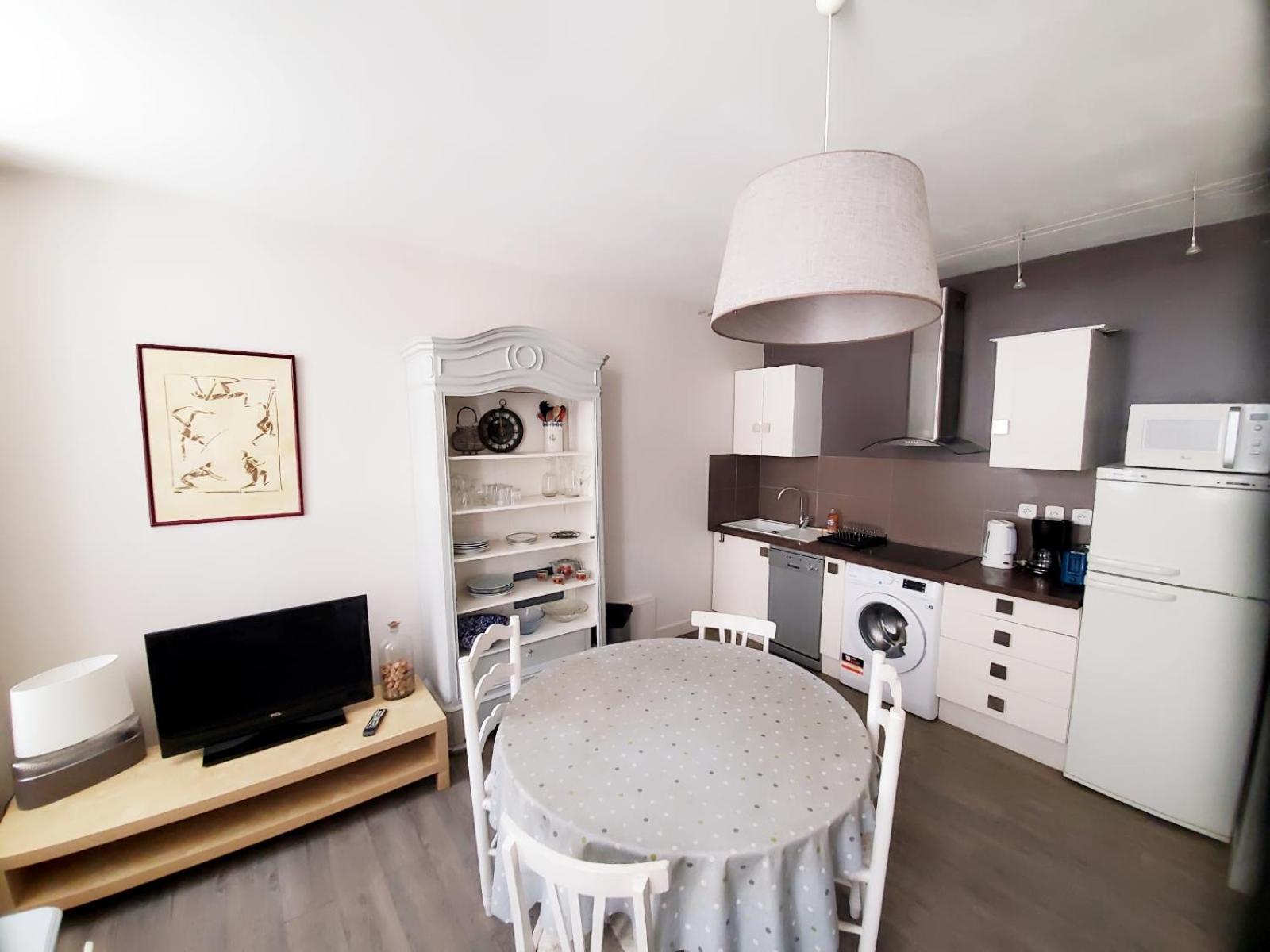Cosy Flat Market Apartment Ла Рошел Екстериор снимка