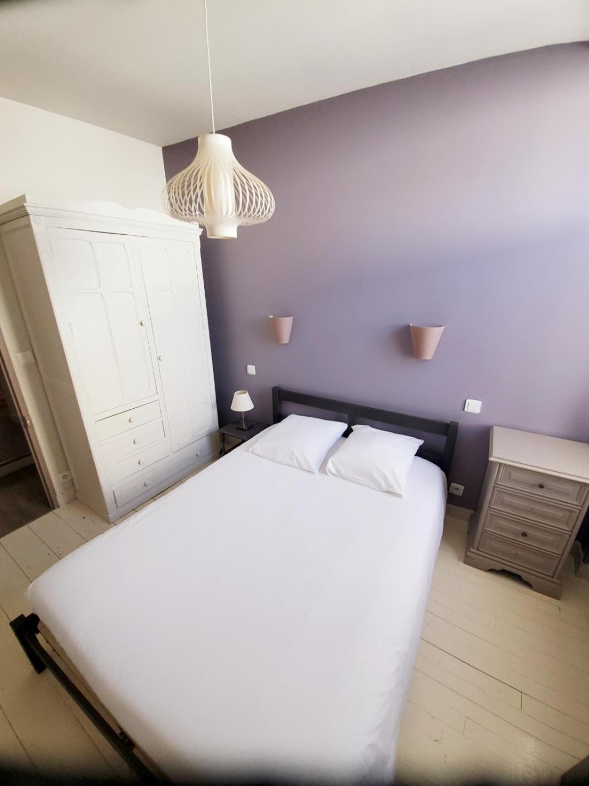 Cosy Flat Market Apartment Ла Рошел Екстериор снимка