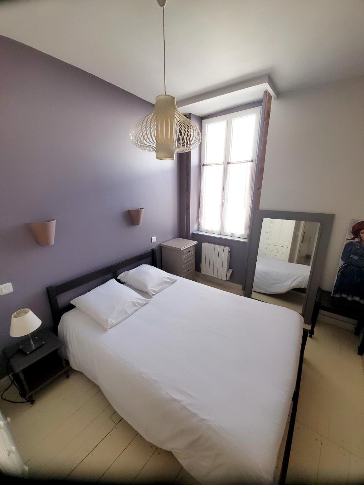Cosy Flat Market Apartment Ла Рошел Екстериор снимка